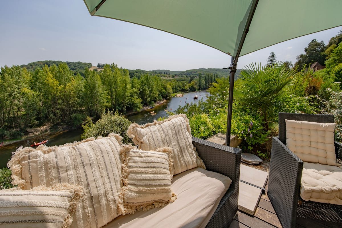 Le Martin-Pêcheur — Exceptional views of La Roque-Gageac and the Dordogne below (2 of 12)