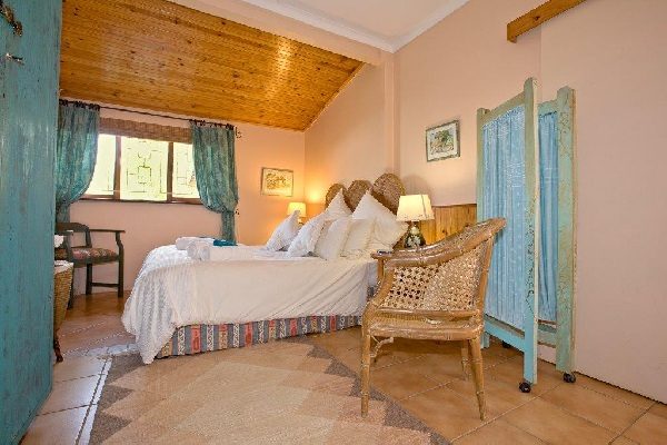 Rooms with a View — Inanda Dam far below, the Valley of a Thousand Hills as a backdrop (10 of 18)