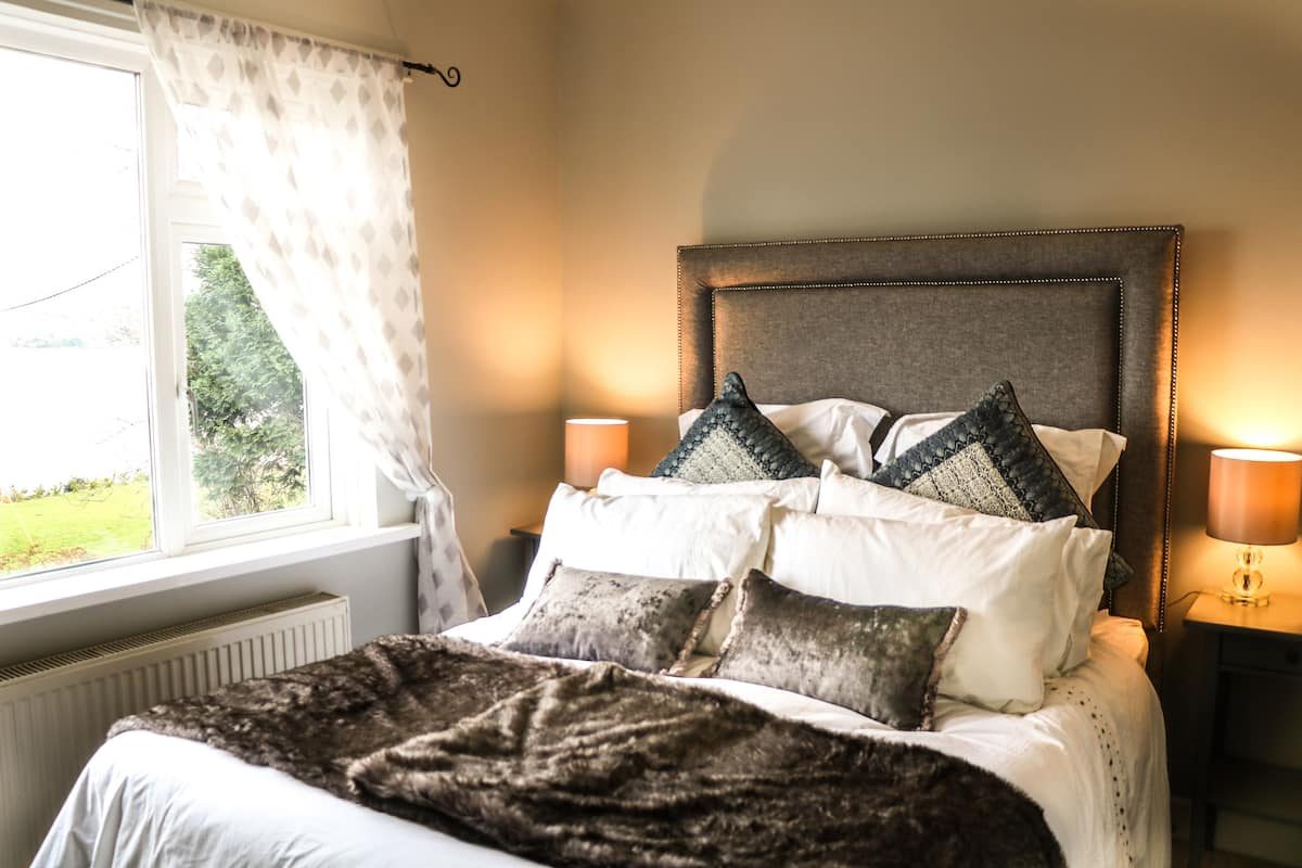 Carlingford Sea Cottage — Carlingford Lough, close up, from almost every window (10 of 12)