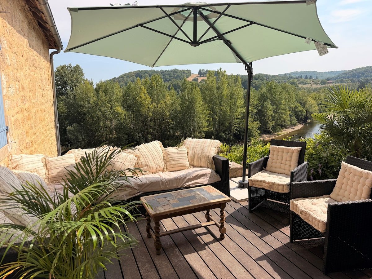 Le Martin-Pêcheur — Exceptional views of La Roque-Gageac and the Dordogne below (11 of 12)